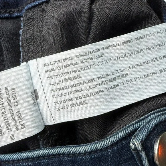 Abercrombie & Fitch High Rise Wide Leg Flare Wash Flare Jeans Size 29/33R - Picture 8 of 9